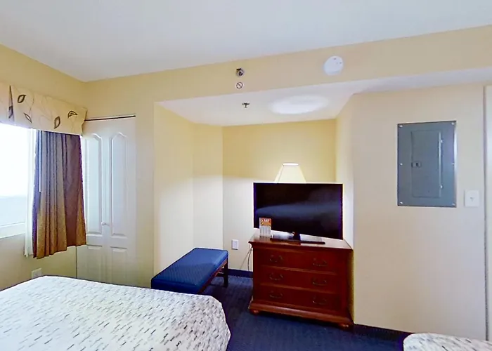 Carolinian Beach Resort